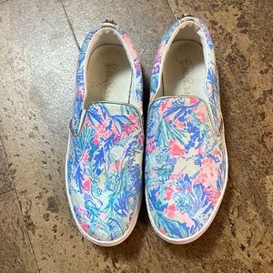 GUC cuz shoes Lilly Pulitzer Julie sneaker in HTF Mermaid Cove size 8